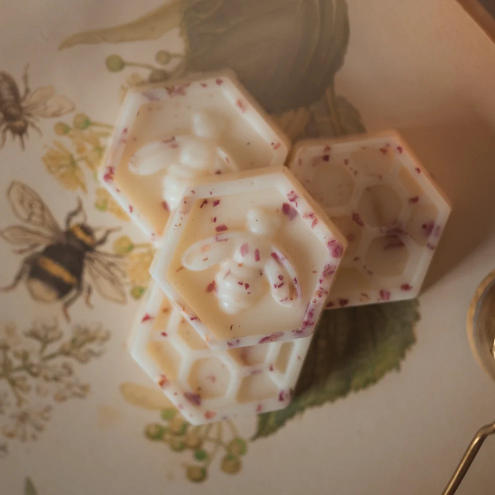 English Pear & Freesia - Wax Melt Display Box - 52 x 16g
