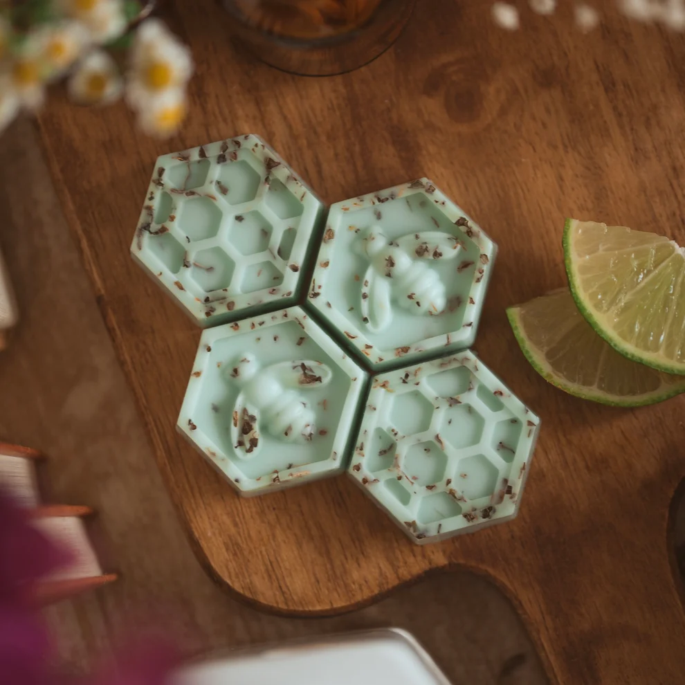 Lime Basil & Mandarin - Wax Melt Display Box - 52 x 16g