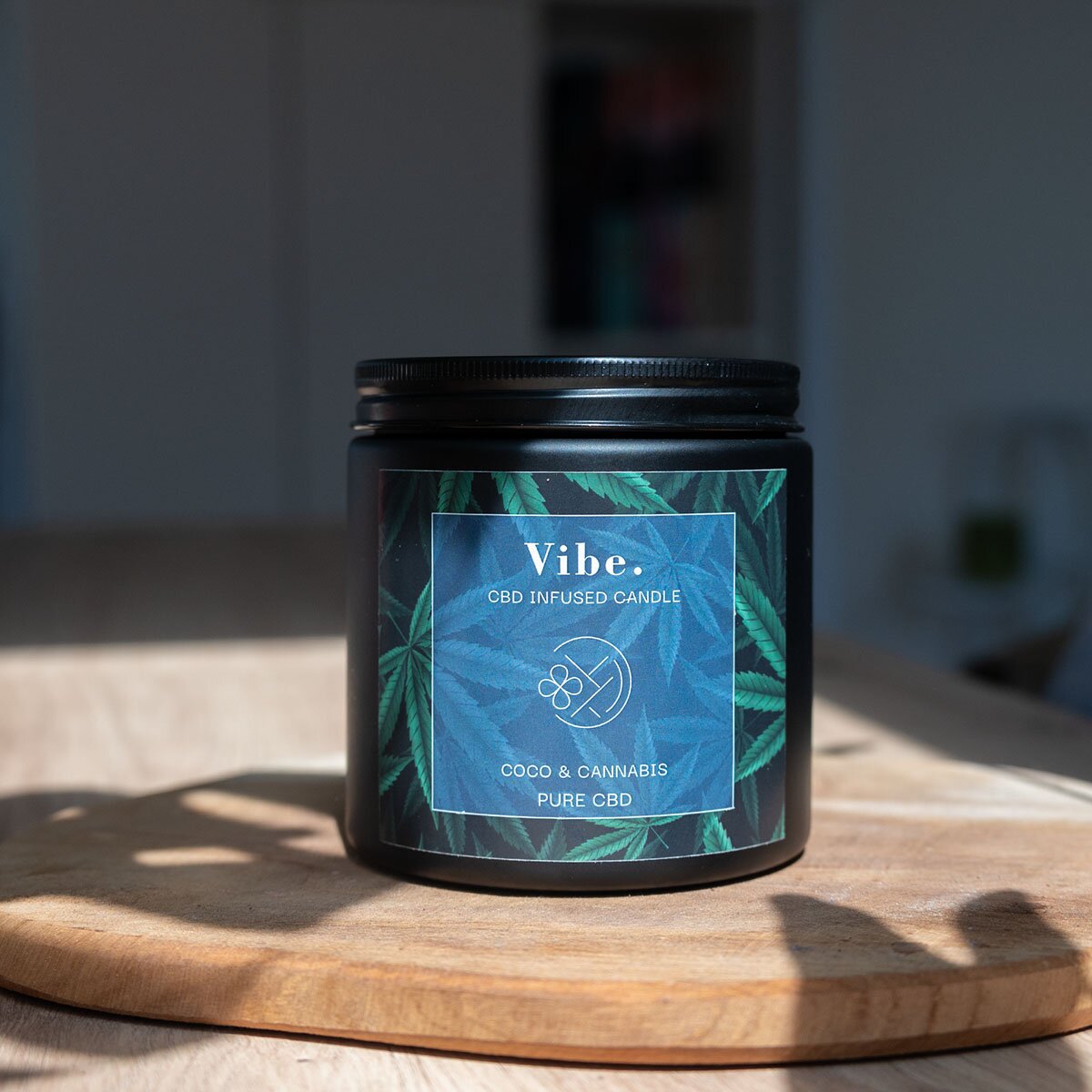 Vibe - Cocoa & Cannabis 350g CBD Scented Candle