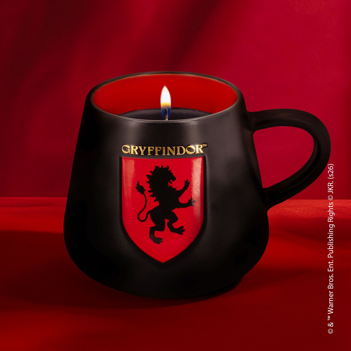Harry Potter Gryffindor scented candle home décor accessory